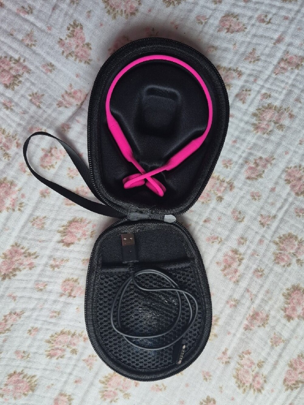 Pink Waterproof Bone Conduction Headphones - Picture 5 of 5